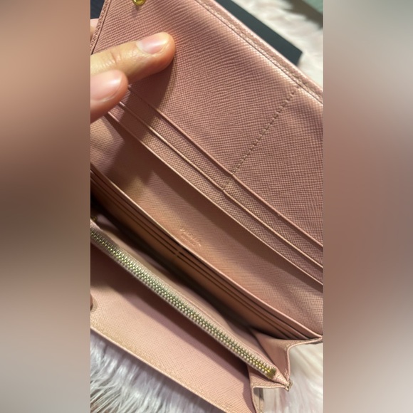 Prada wallet leather pink plain authentic - Picture 10 of 14